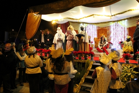 Els Reis, dirigint-se al poble de Santa Eulàlia