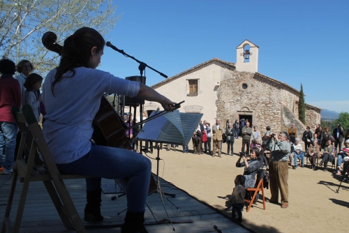 Música i poesia per beneir la nova campana