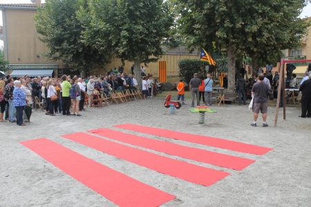 La Senyera, sempre present a la plaça Onze de Setembre