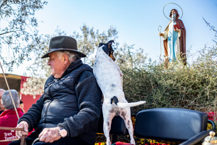 Tres Tombs