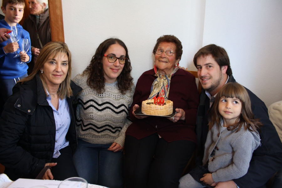 Medalla Centenària a Carme Ribera Maspons