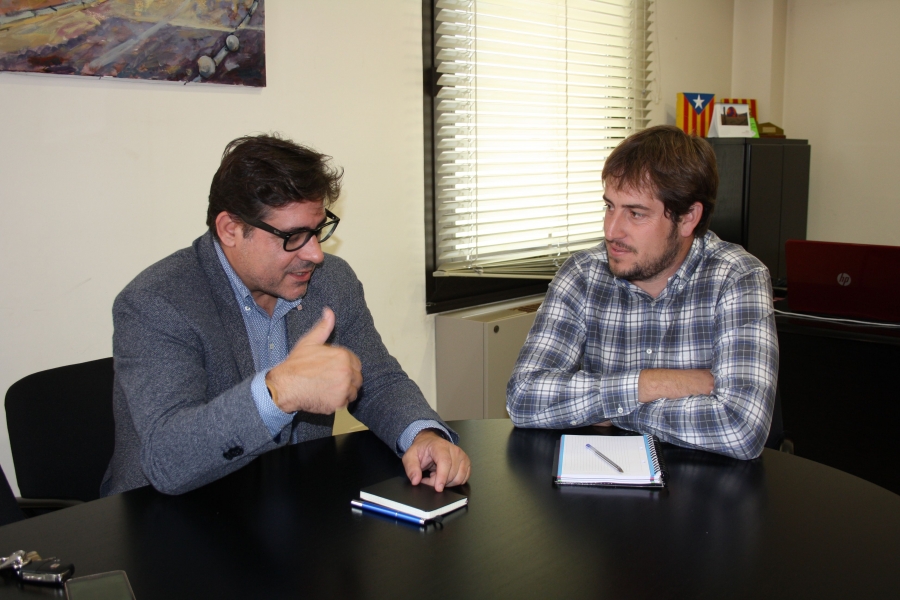 El delegat del Govern, Miquel Àngel Escobar i l'alcalde de Santa Eulàlia, Francesc Bonet