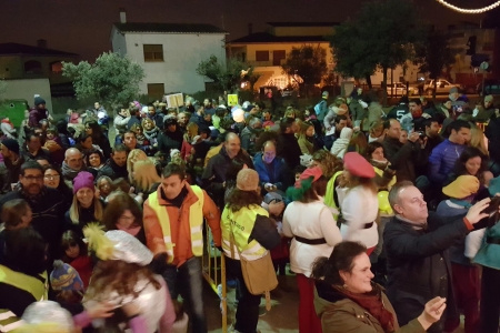 Centenars de persones es van acostar fins a La Fàbrica