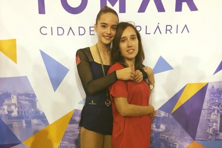 Méndez amb la seva entrenadora Laura Valcárcel