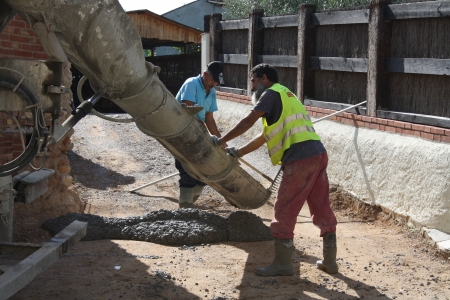 Obres de pavimentació al camí del Bonaire