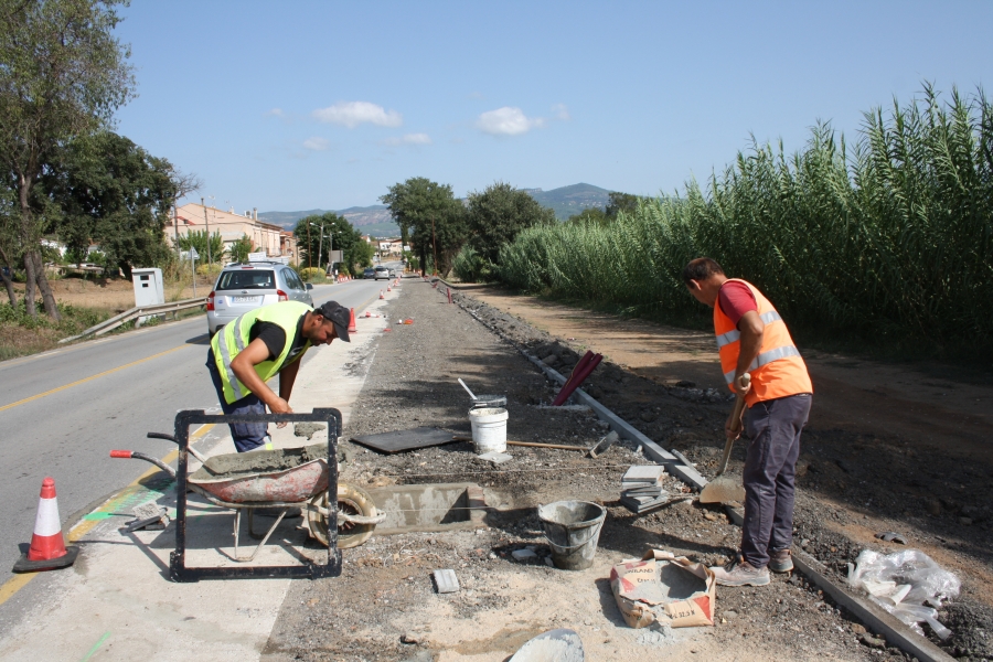 Obres de construcció de l'itinerari de vianants