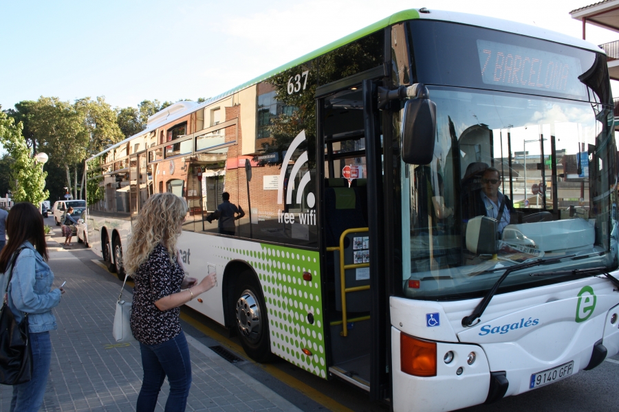 Sortida des de la parada de La Sala en la 8a Cursa de Transports Interurbana