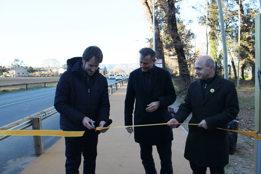 Inaugurant l'itinerari de vianants. D'esquerra a dreta: Bonet, Simón i Fàbrega