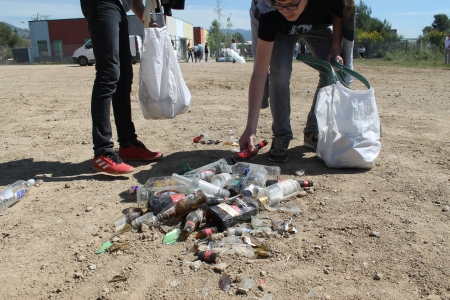 En total, s'han recollit 36 quilos de vidre