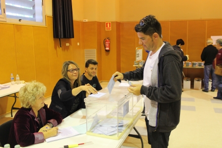 La sala Muriel Casals de La Fàbrica, centre de votació