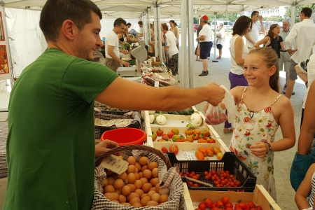 Els productors van vendre més de 1.000 quilos de tomàquets