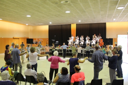 Ballada de Sardanes amb la Cobla Ciutat de les Roses